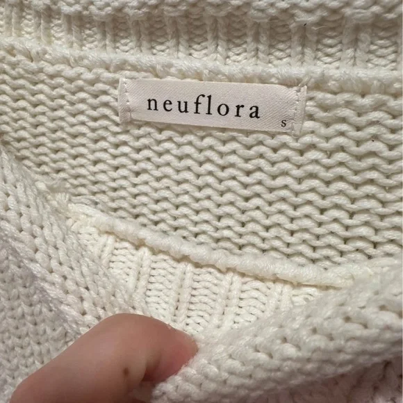 Neuflora Cream Knit Sweater - Picture 2 of 3